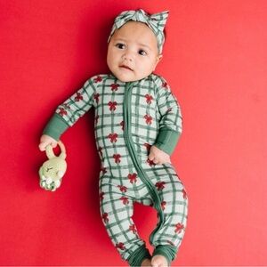 Little One Shop Gift Wrapped Bamboo Sleeper Christmas Zippy